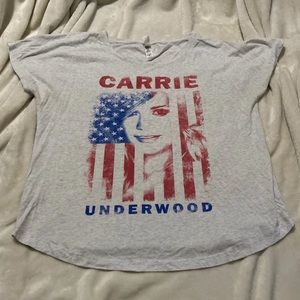 🧩7/$10 Carrie Underwood shirt